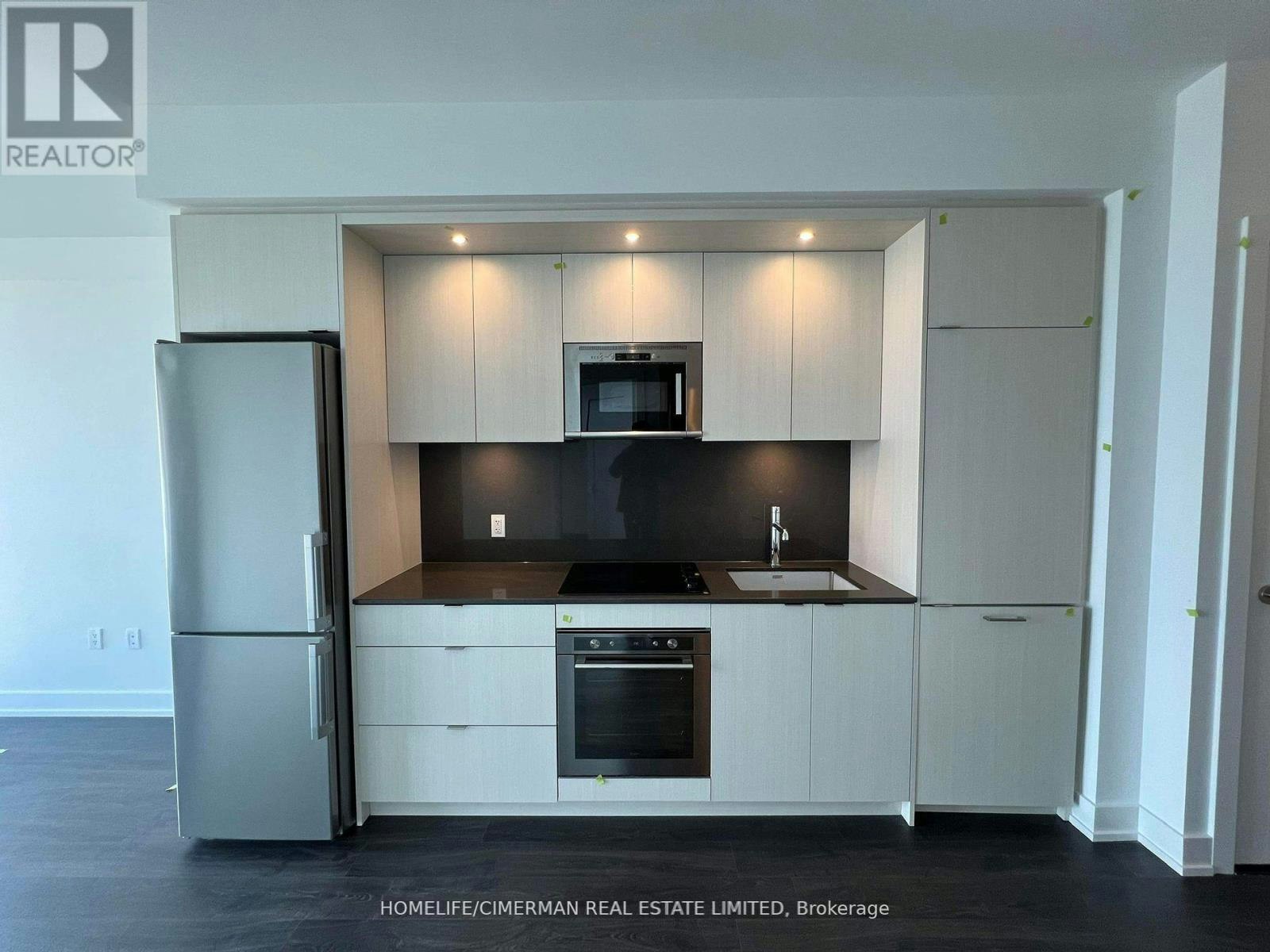 3707-30 Inn ON The Park Drive, Toronto, ON, M3C 0P7 - 9