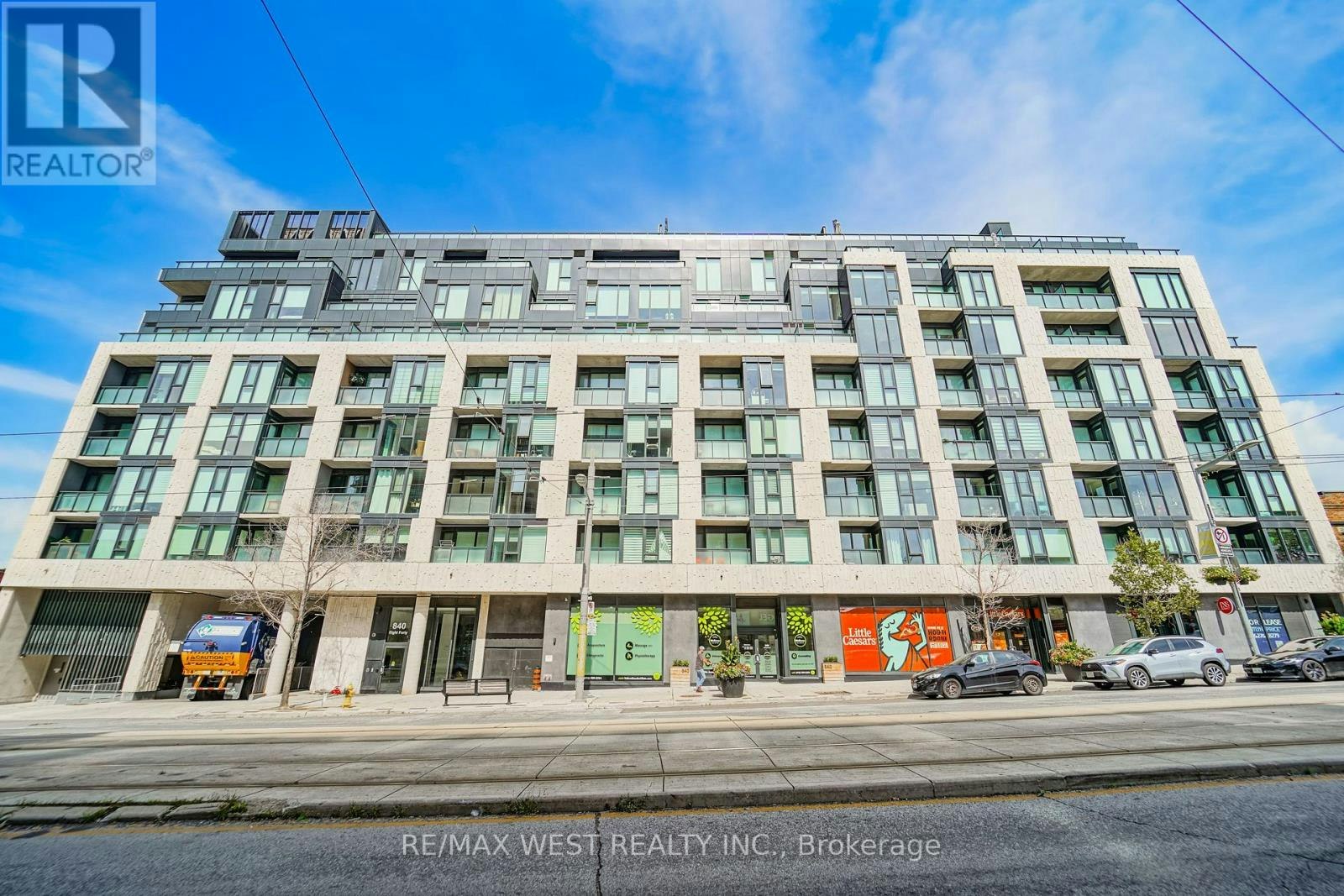 205-840 St Clair Avenue W, Toronto, ON, M6C 0A4