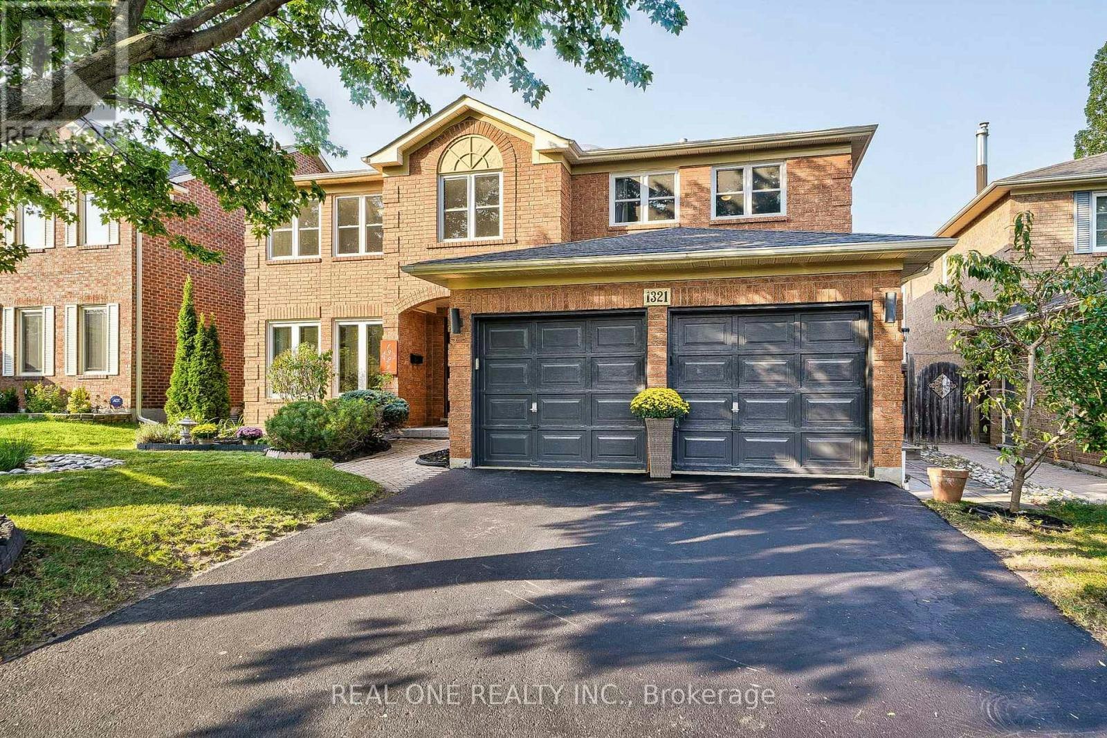 1321 Monks Passage, Oakville, ON, L6M 1K6