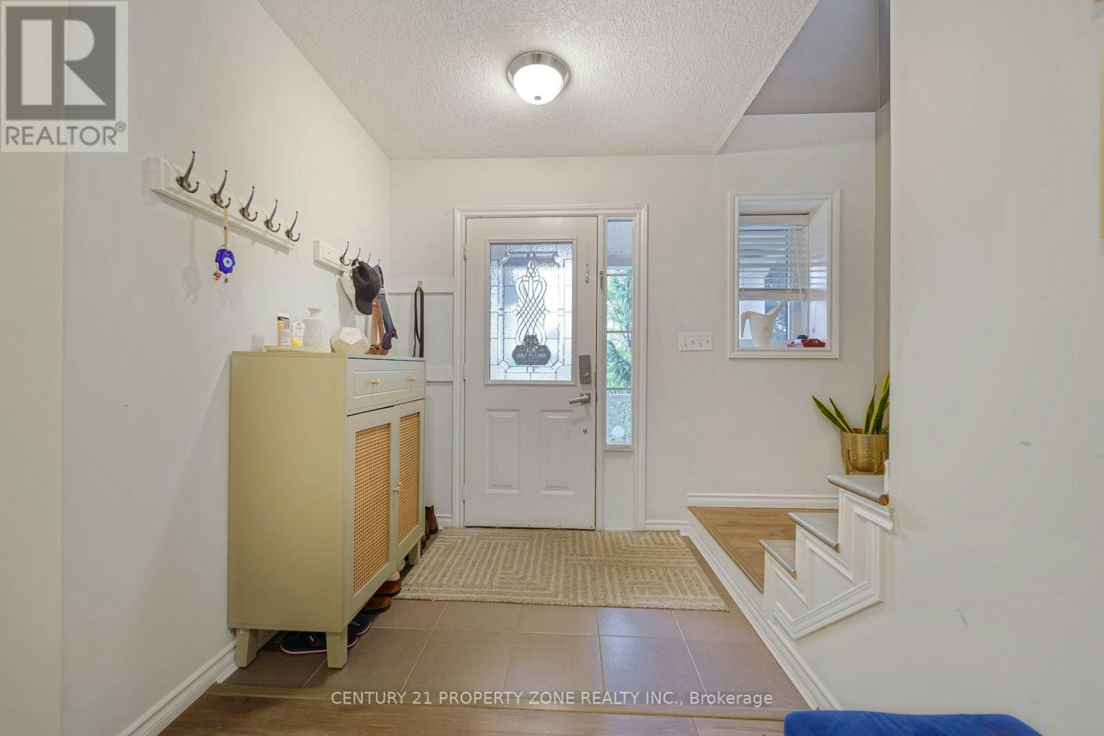 643 Bonavista Drive, Waterloo, ON, N2K 4B3 - 20
