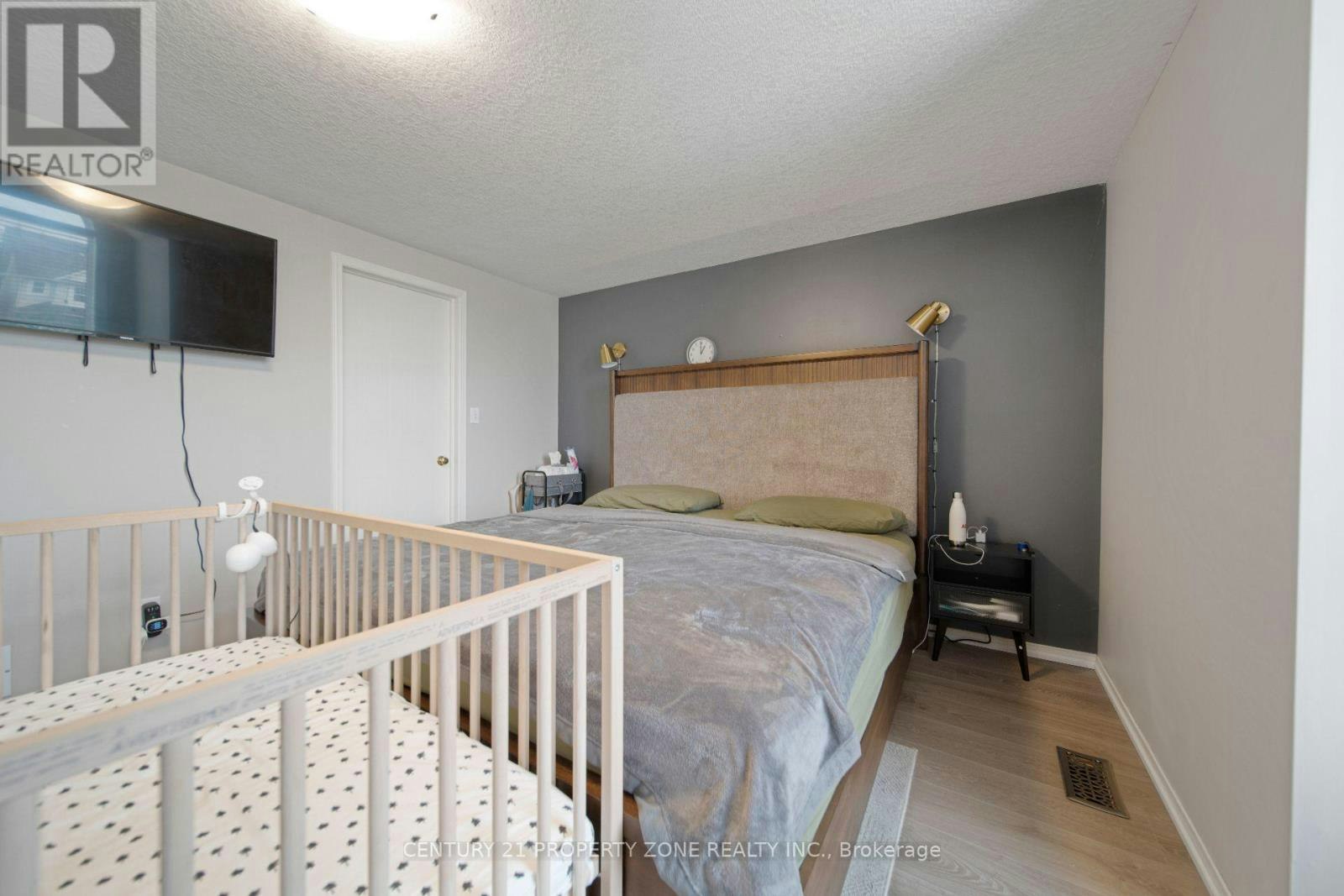 643 Bonavista Drive, Waterloo, ON, N2K 4B3 - 28