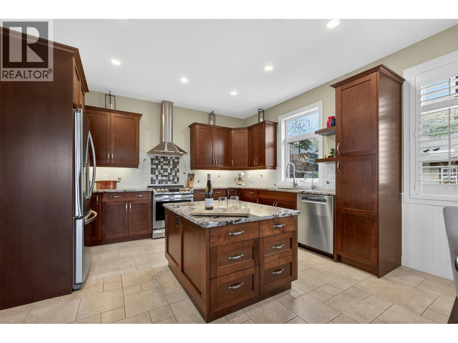 2478 Stone Grove Crescent, West Kelowna, BC, V4T 3A8