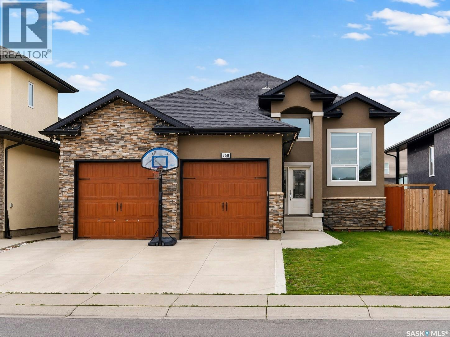 750 Labine Court, Saskatoon, SK, S7L 6C8