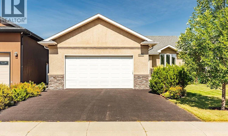 519 Shepherd Crescent