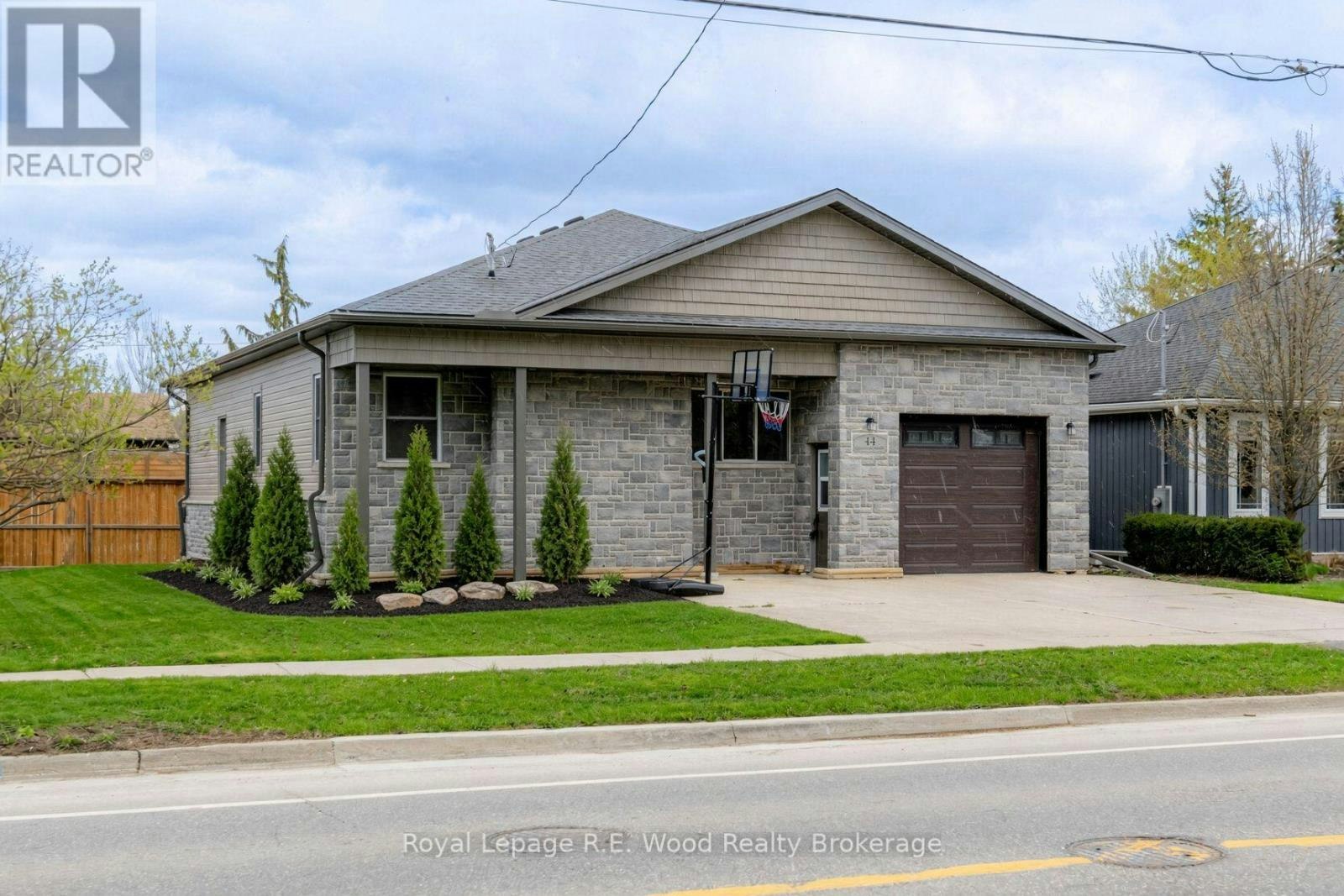44 Stover Street N, Norwich, ON, N0J 1P0