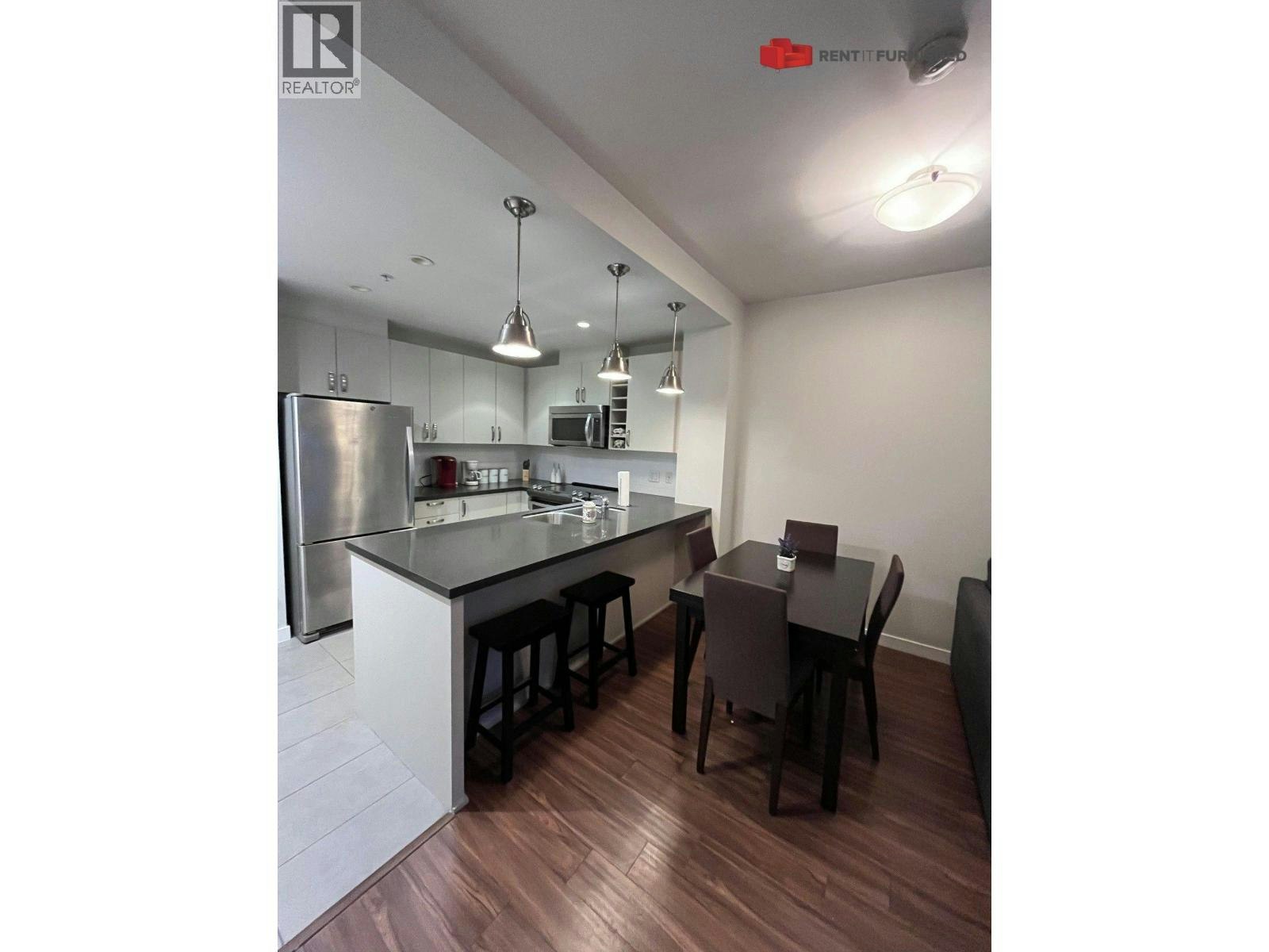 211-215 W 1st Street, Vancouver, BC, V5Y 1A6 - 17