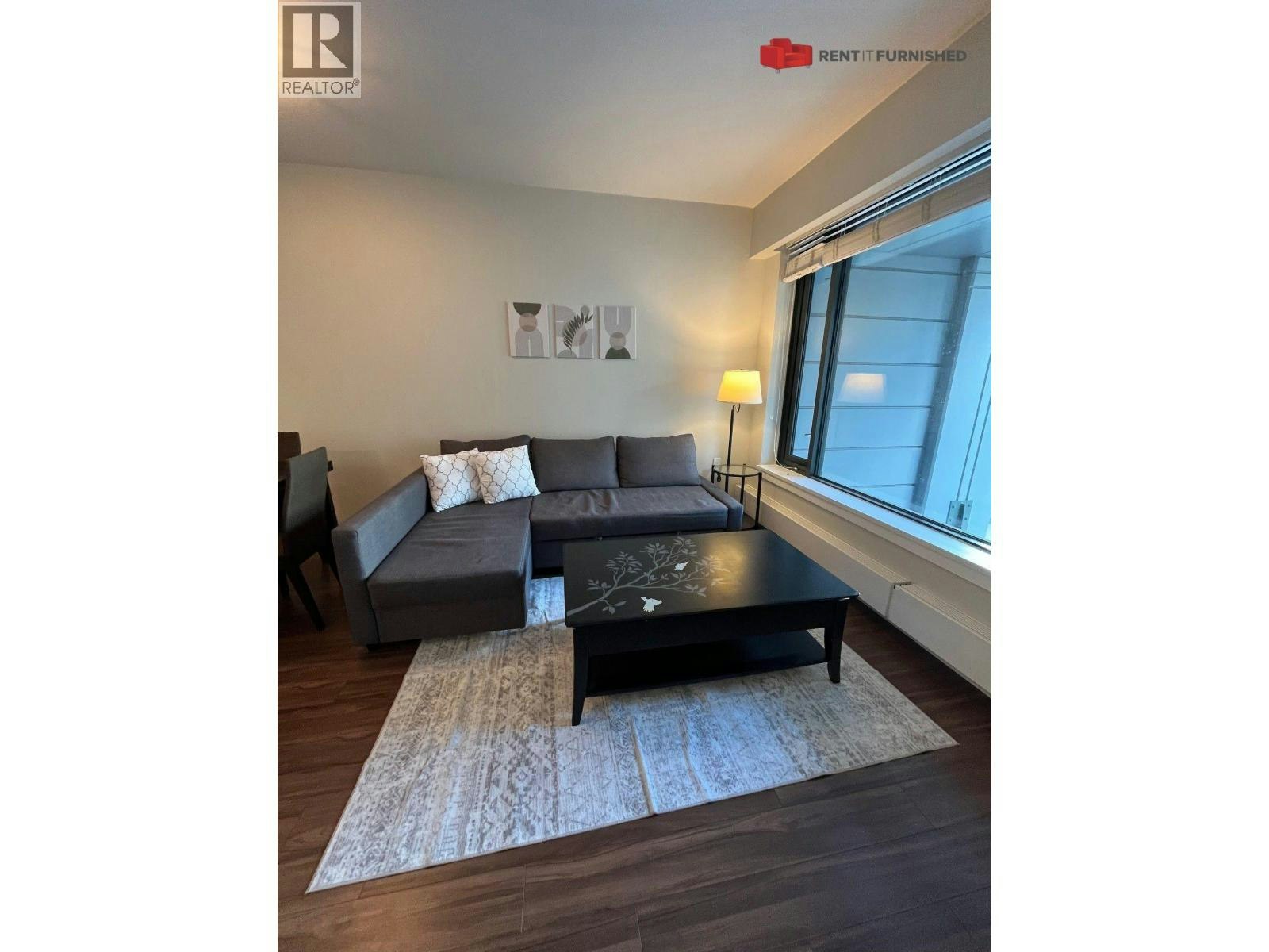 211-215 W 1st Street, Vancouver, BC, V5Y 1A6