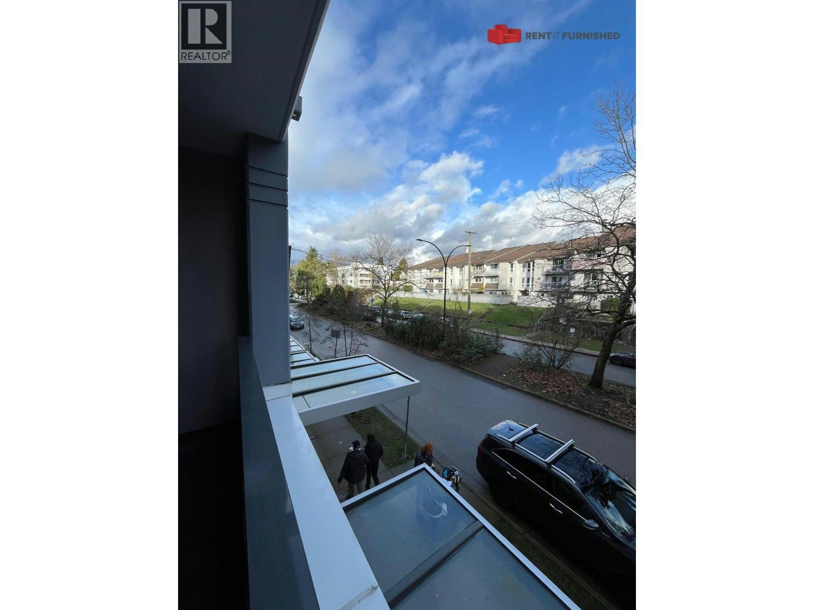 211-215 W 1st Street, Vancouver, BC, V5Y 1A6 - 13