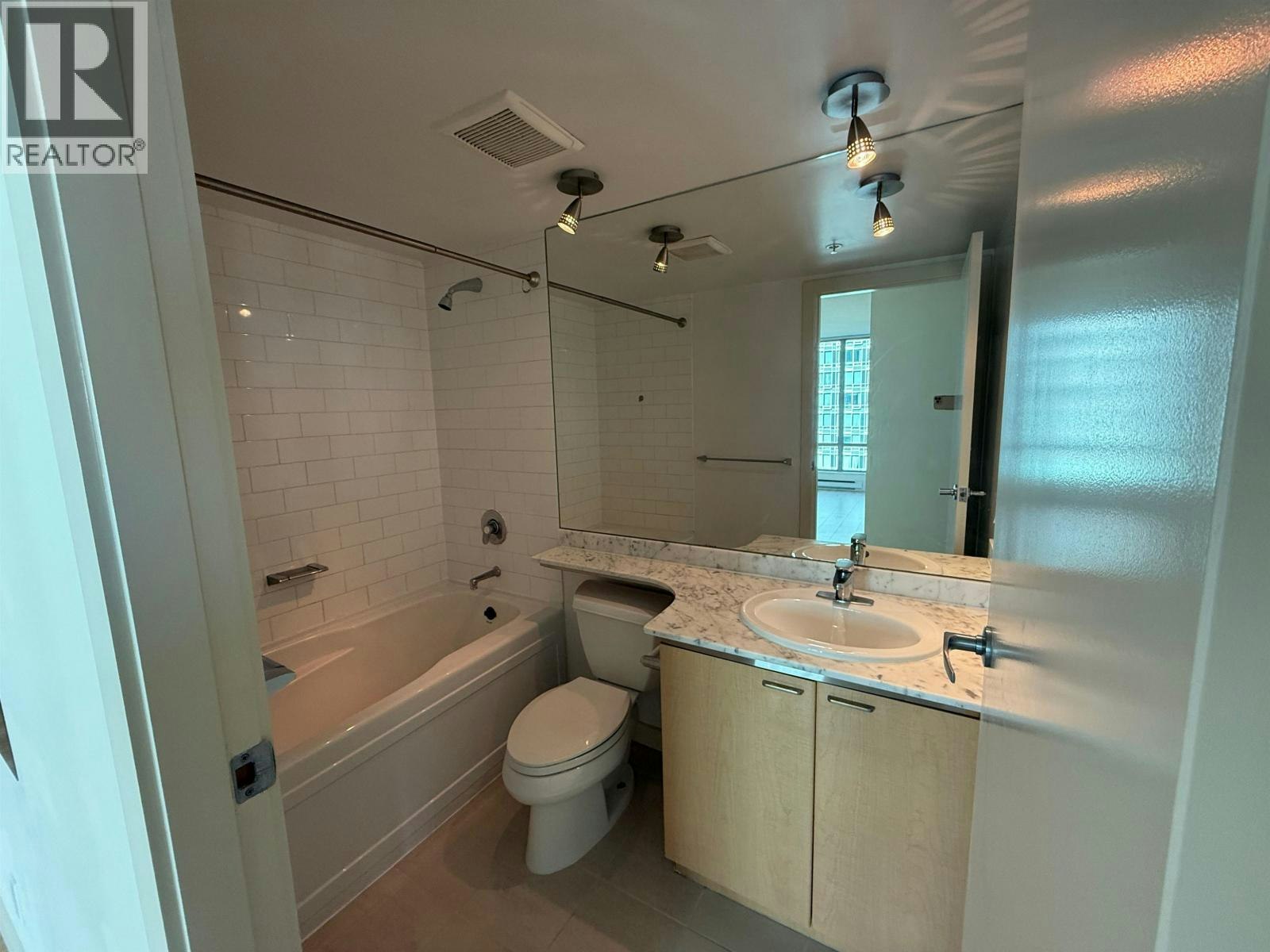 1108-1200 W Georgia Street, Vancouver, BC, V6E 4R2 - 15
