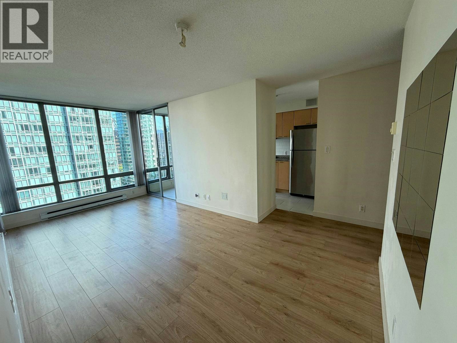 1108-1200 W Georgia Street, Vancouver, BC, V6E 4R2 - 4