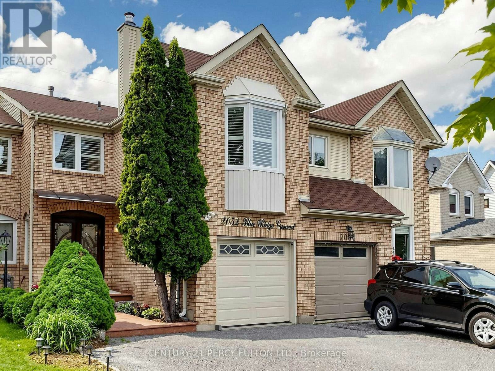 2052 Blue Ridge Crescent, Pickering, ON, L1X 2N5