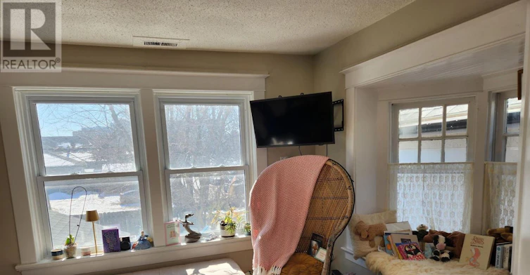 UPPER-20 Hetherington Street, St. Catharines, ON, L2R 2G5 - 7