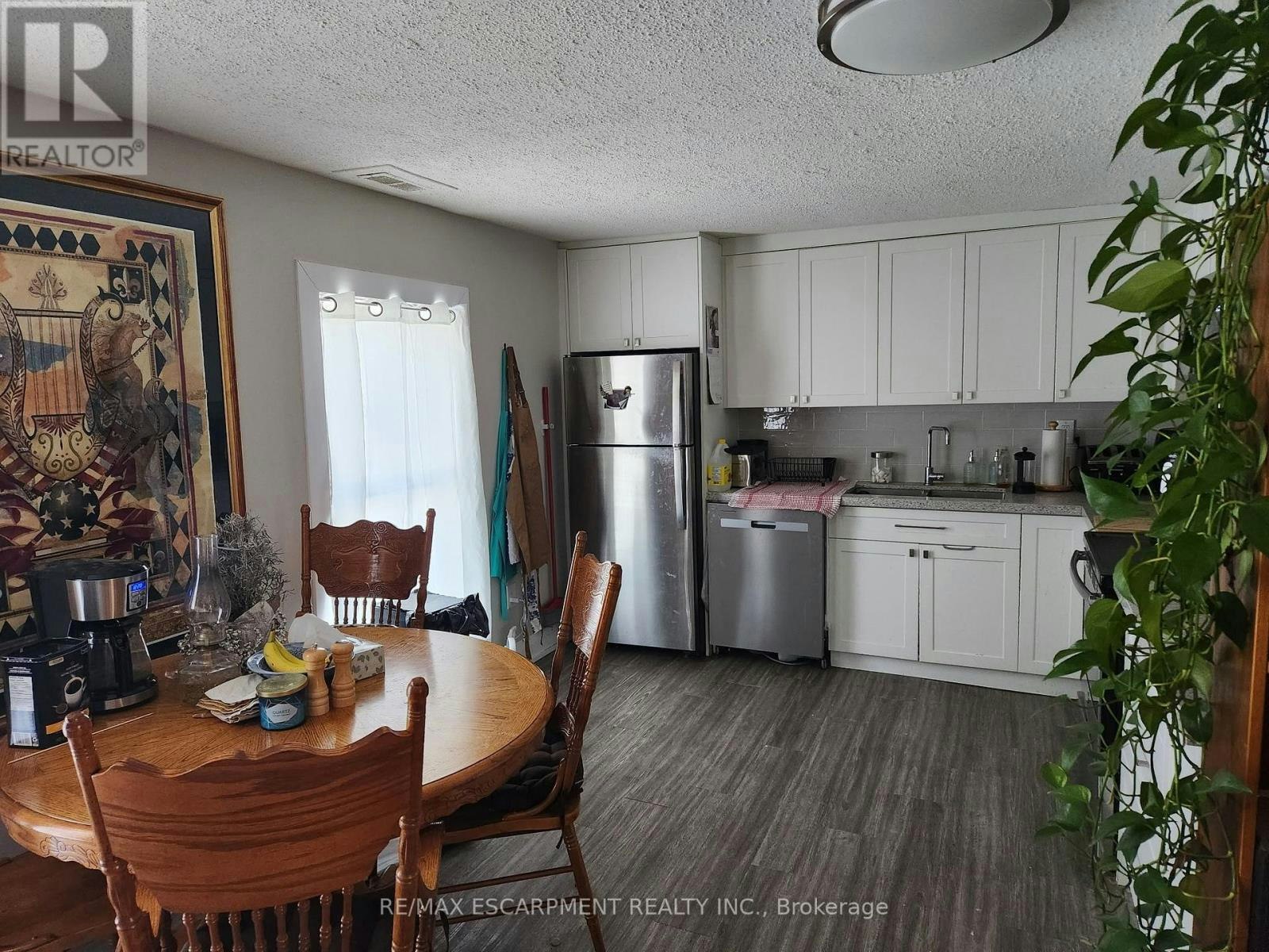 UPPER-20 Hetherington Street, St. Catharines, ON, L2R 2G5