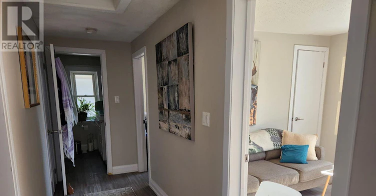 UPPER-20 Hetherington Street, St. Catharines, ON, L2R 2G5 - 4
