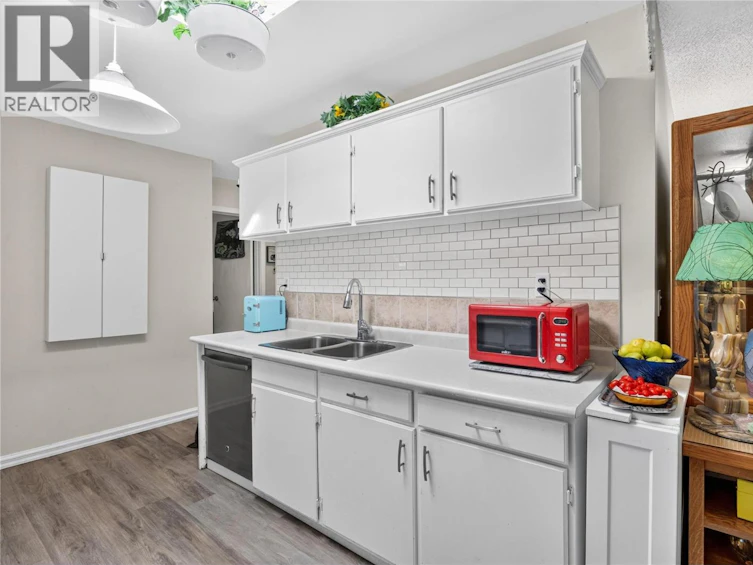 59-310 Yorkton Avenue, Penticton, BC, V2A 6Z8 - 7