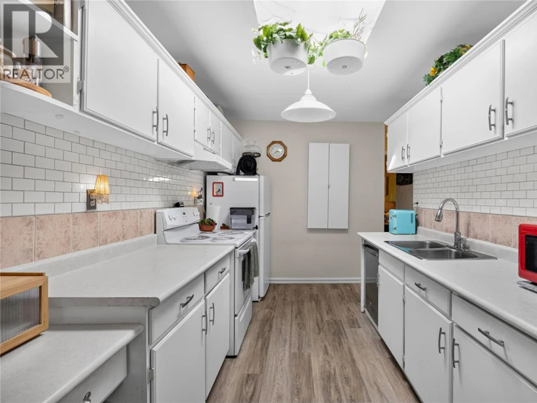 59-310 Yorkton Avenue, Penticton, BC, V2A 6Z8 - 6