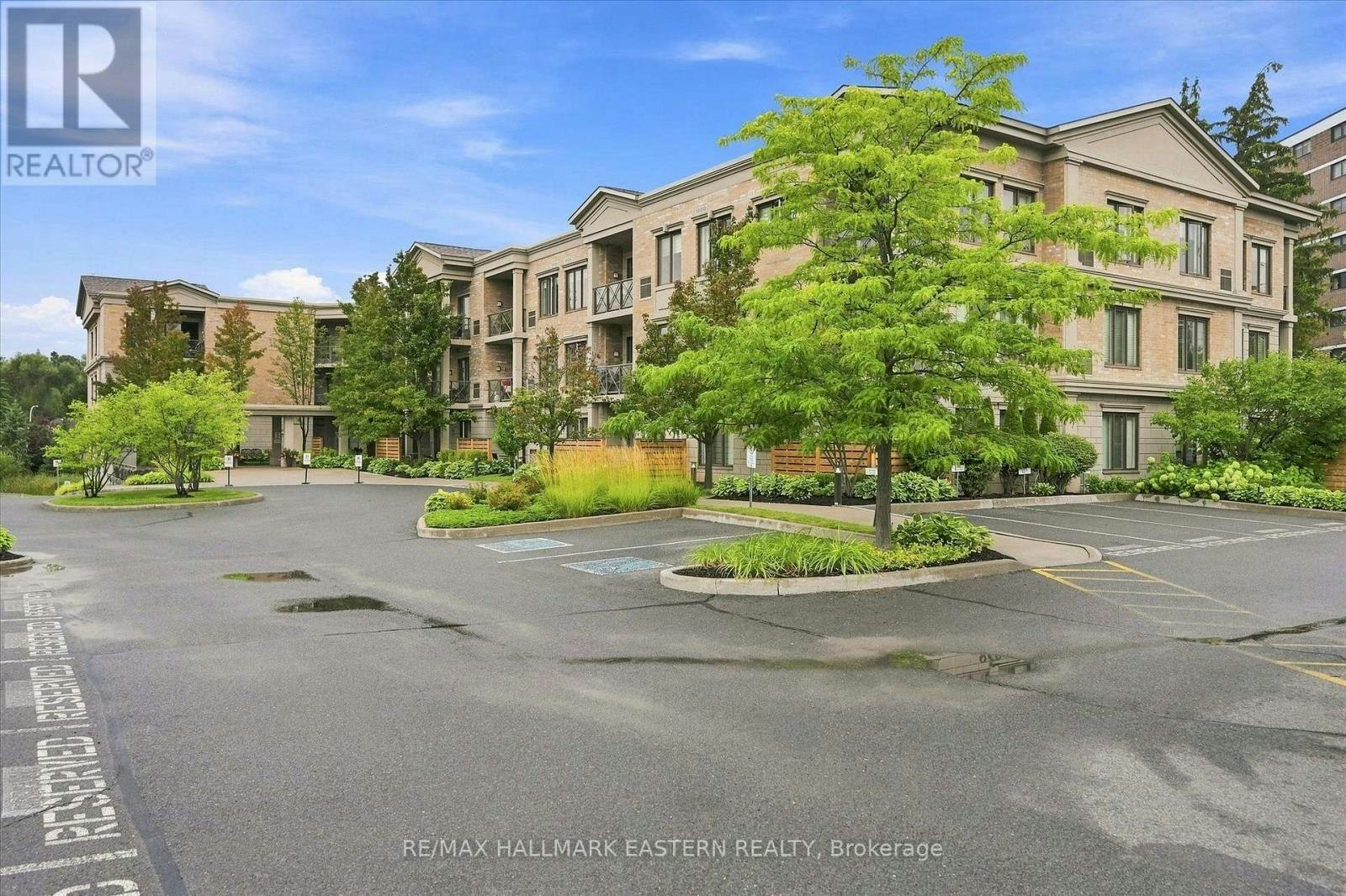 PH16-869 Clonsilla Avenue, Peterborough, ON, K9J 0B7