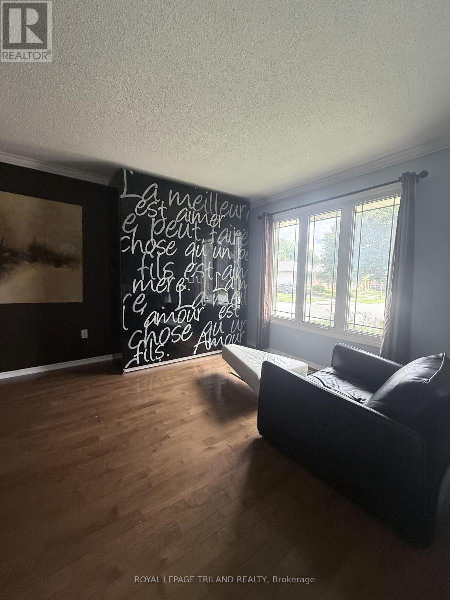 85 Bonaventure Drive, London, ON, N5V 4A7 - 2