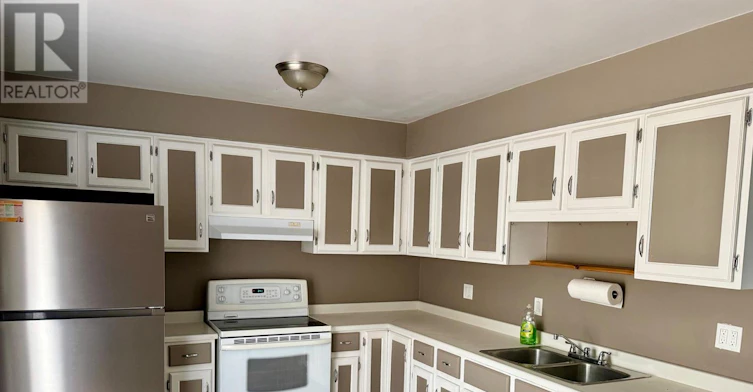 22 Ravine Road, St. Catharines, ON, L2P 3A7 - 4