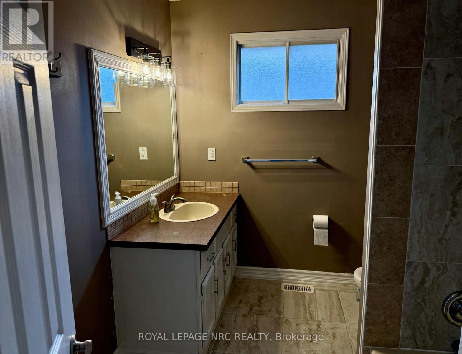 22 Ravine Road, St. Catharines, ON, L2P 3A7 - 6