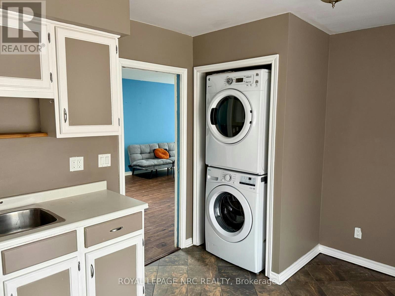 22 Ravine Road, St. Catharines, ON, L2P 3A7 - 5
