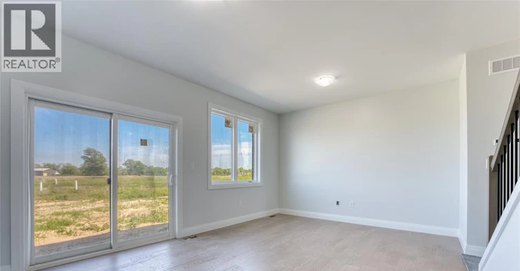 104 Eagle Street, Leamington, ON, N8H 0G5 - 7