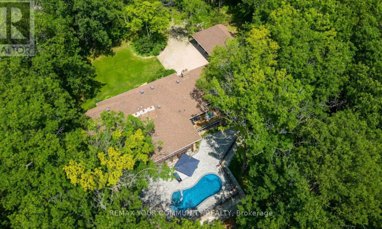 76 Trailwood Crescent