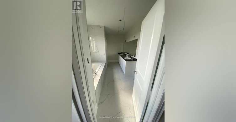 35 Gerden Drive, Richmond Hill, ON, L4S 1N6 - 9