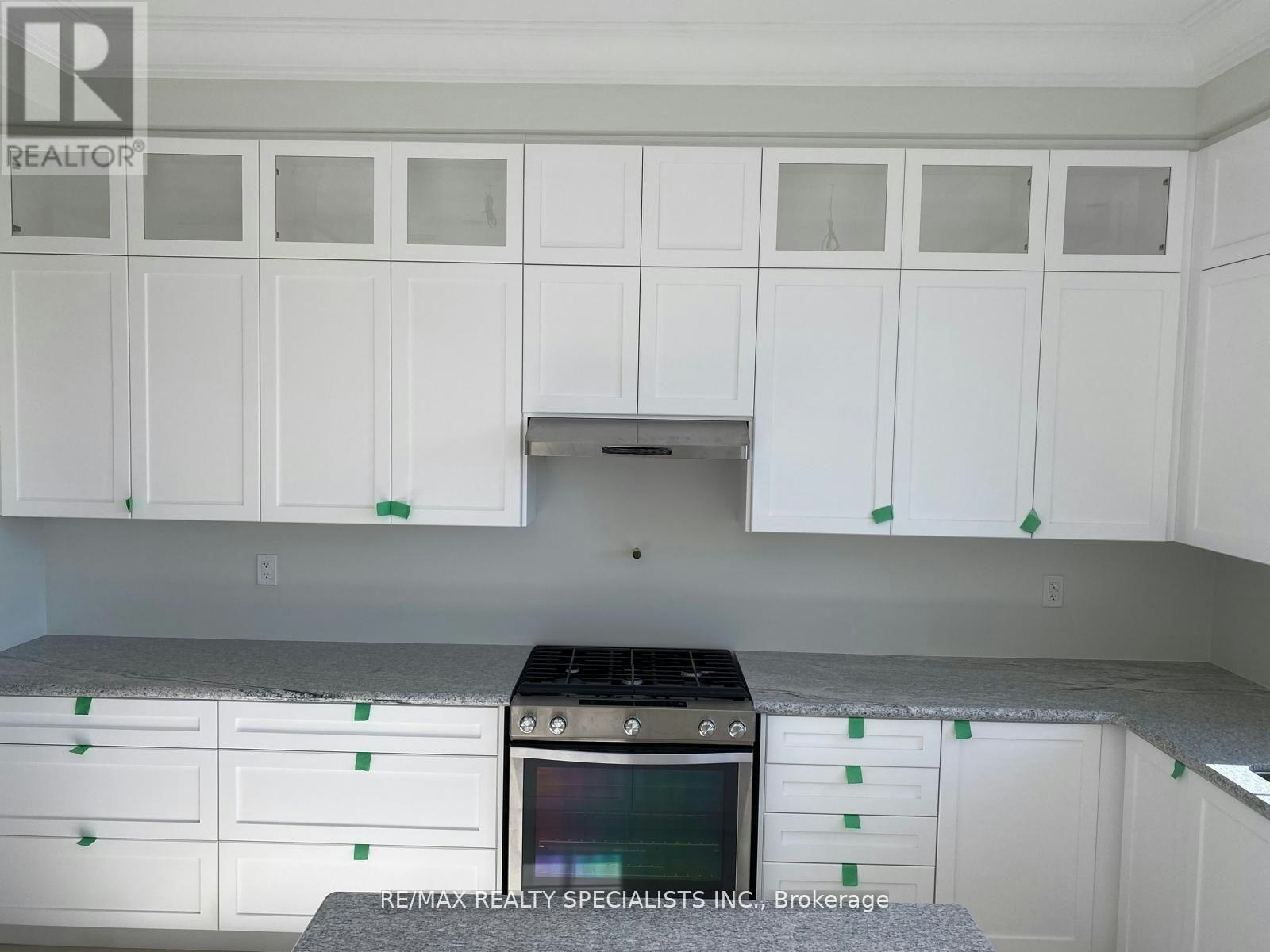 35 Gerden Drive, Richmond Hill, ON, L4S 1N6 - 4