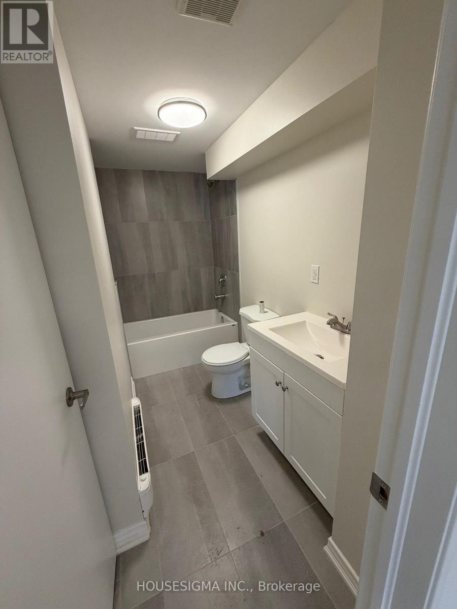 LOWER 28 Level West Street N, Orillia, ON, L3V 5B8 - 17