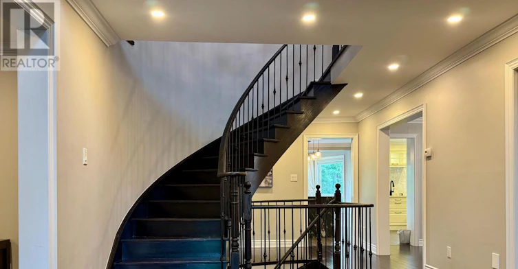 1230 Glenashton Drive, Oakville, ON, L6H 5L9 - 2