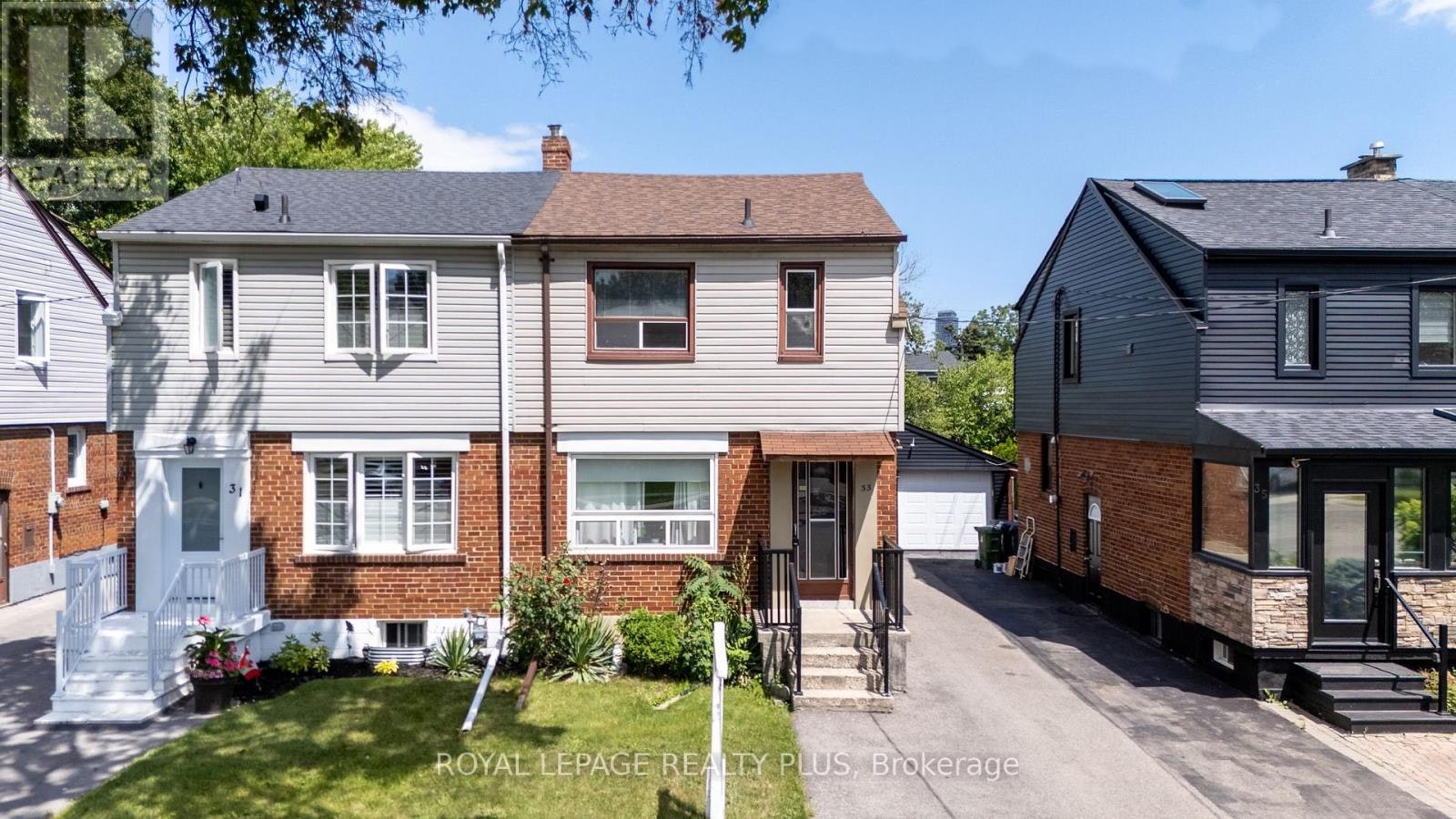 33 Dayton Avenue, Toronto, ON, M8Z 3L8