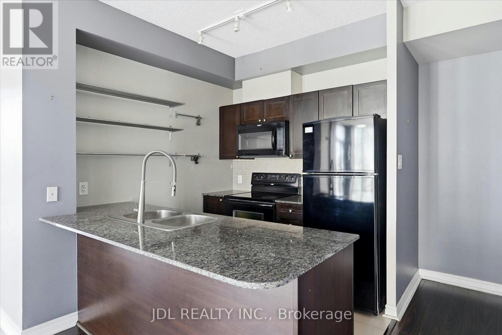 811-3525 Kariya Drive, Mississauga, ON, L5B 0C2 - 5
