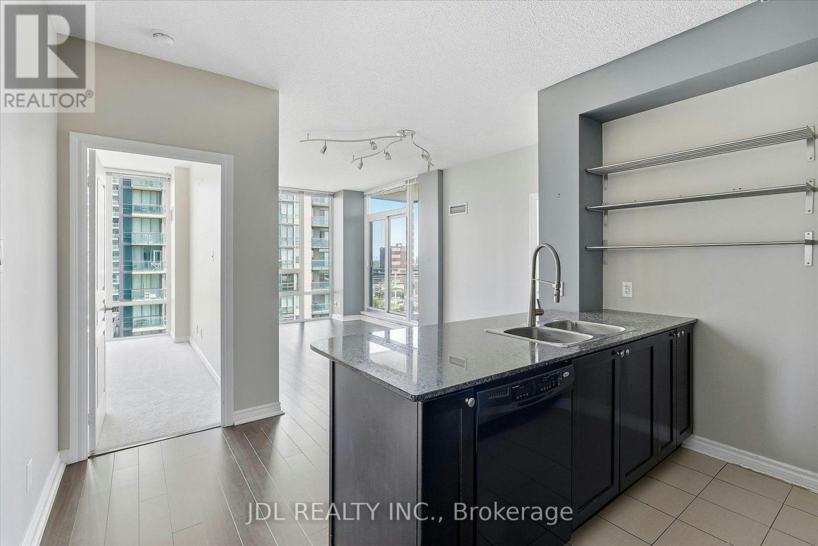 811-3525 Kariya Drive, Mississauga, ON, L5B 0C2 - 4