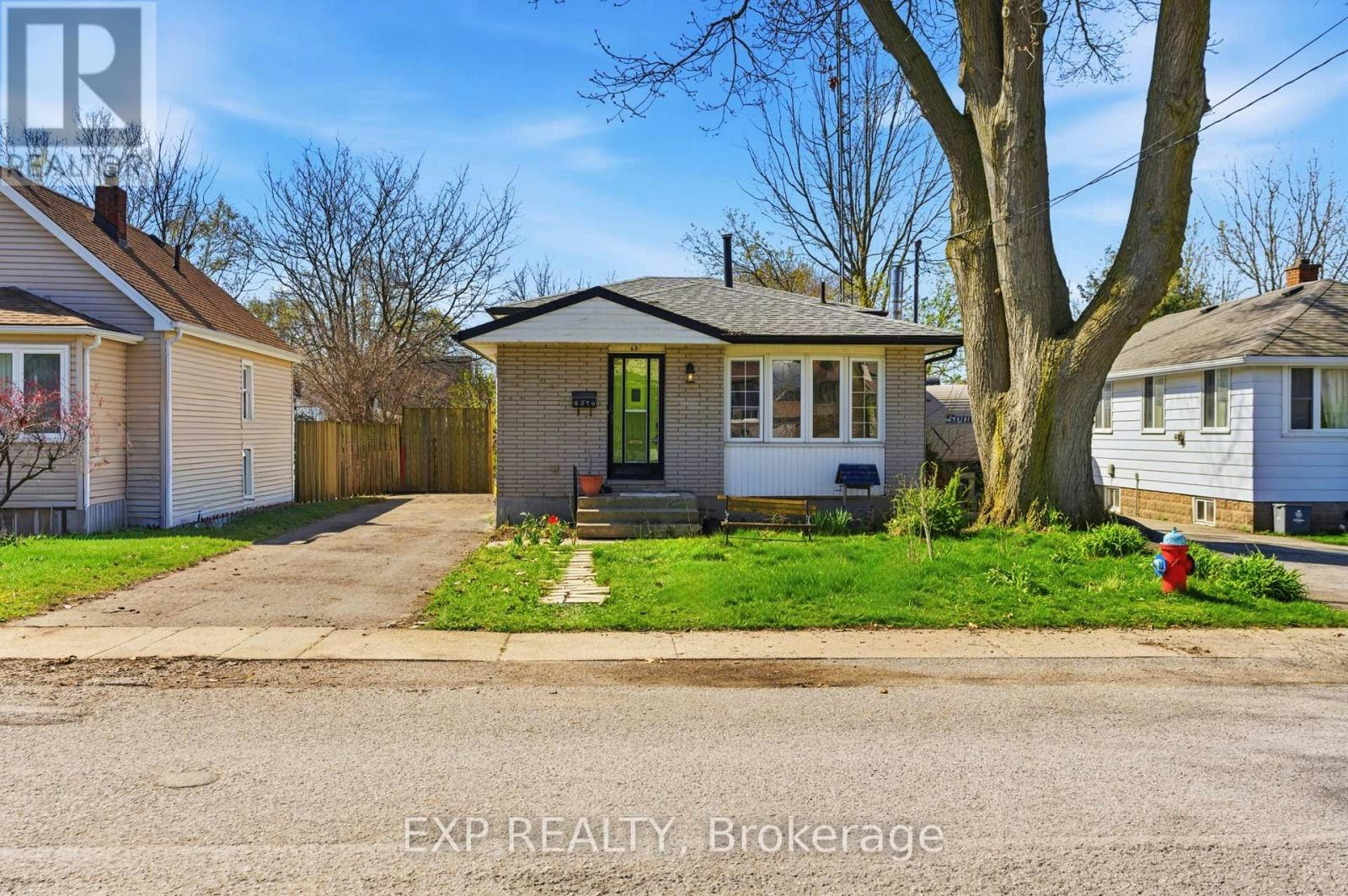 6376 Ash Street, Niagara Falls, ON, L2G 2H5