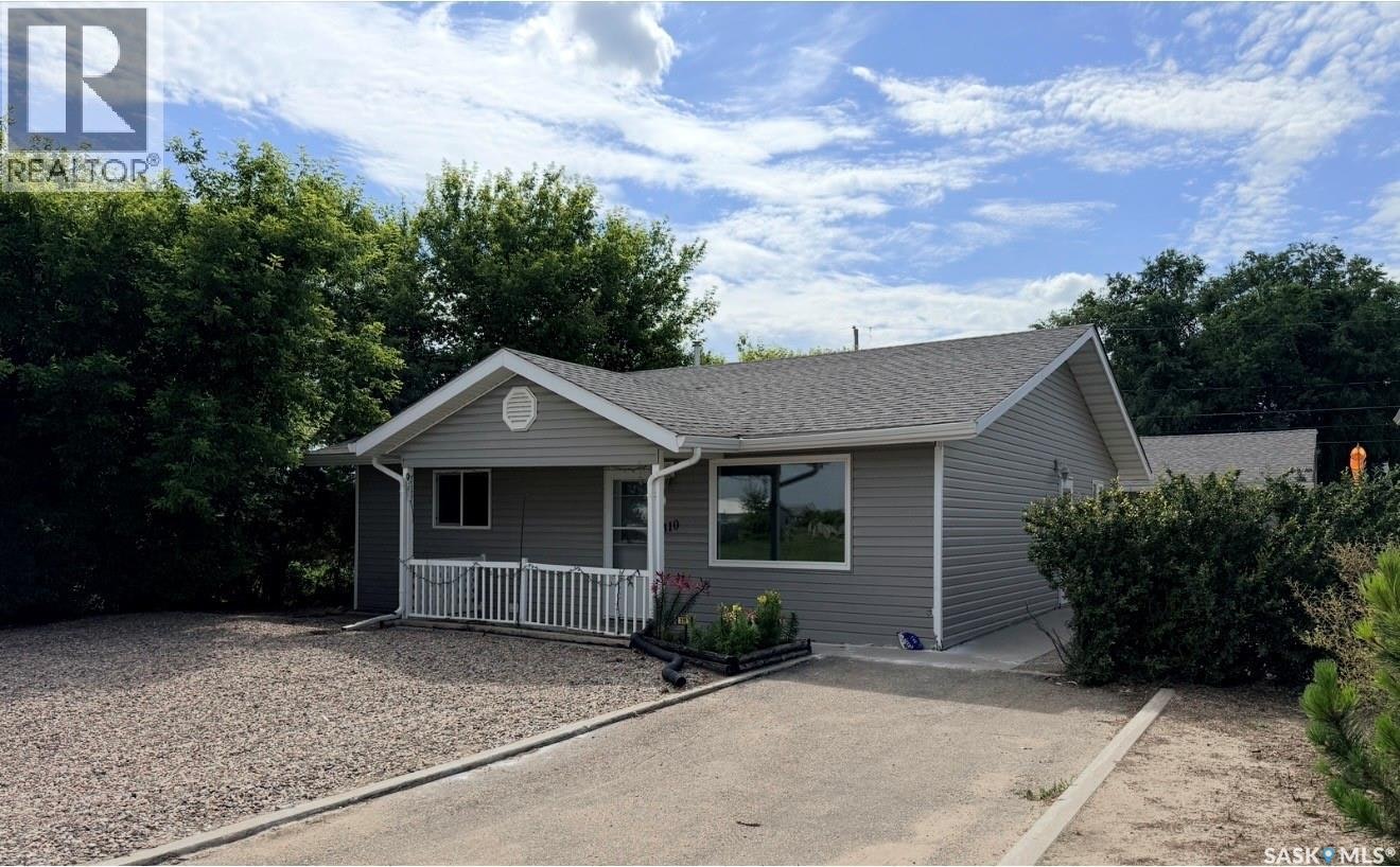 310 Mckenzie Street N, Outlook, SK, S0L 2N0