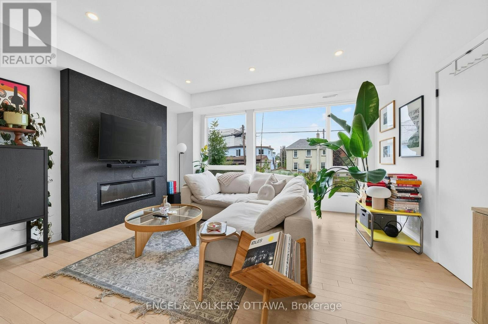 B-117 Carruthers Avenue, Ottawa, ON, K1Y 1N4 - 8