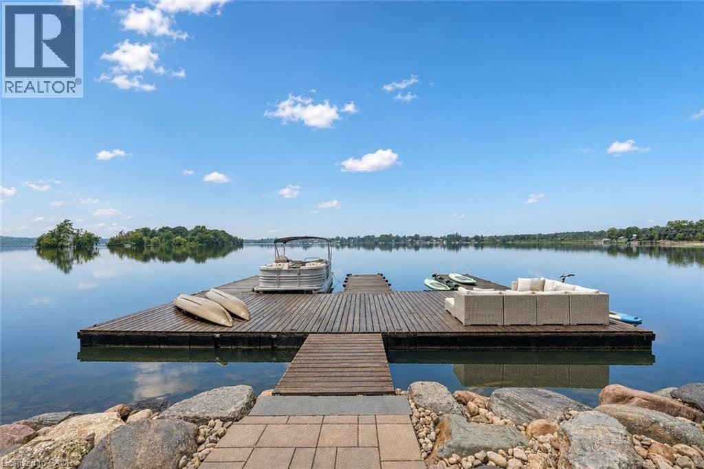 16 Clergy Lane, Puslinch, ON, N0B 2J0