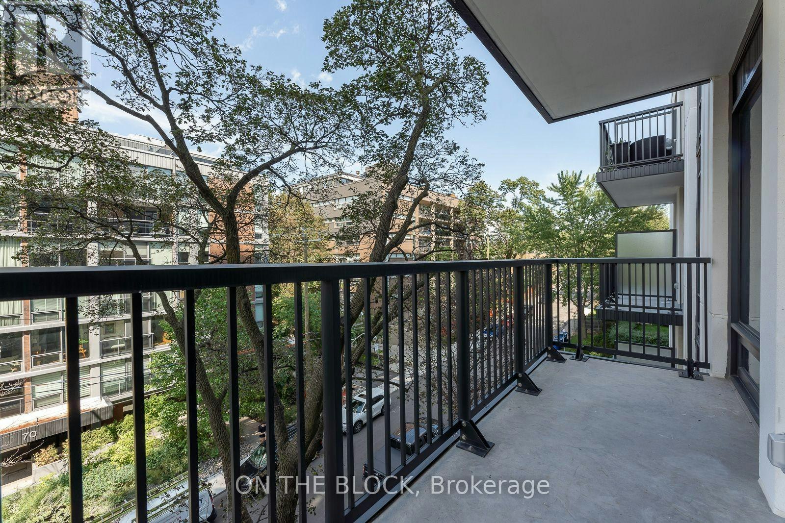 91 Montclair Avenue, Toronto, ON, M5P 0A9 - 21