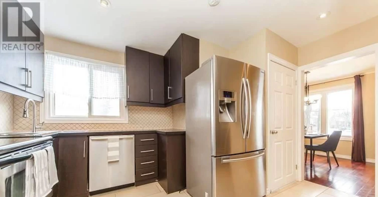 62 Camwood Crescent, Toronto, ON, M3A 3L4 - 5