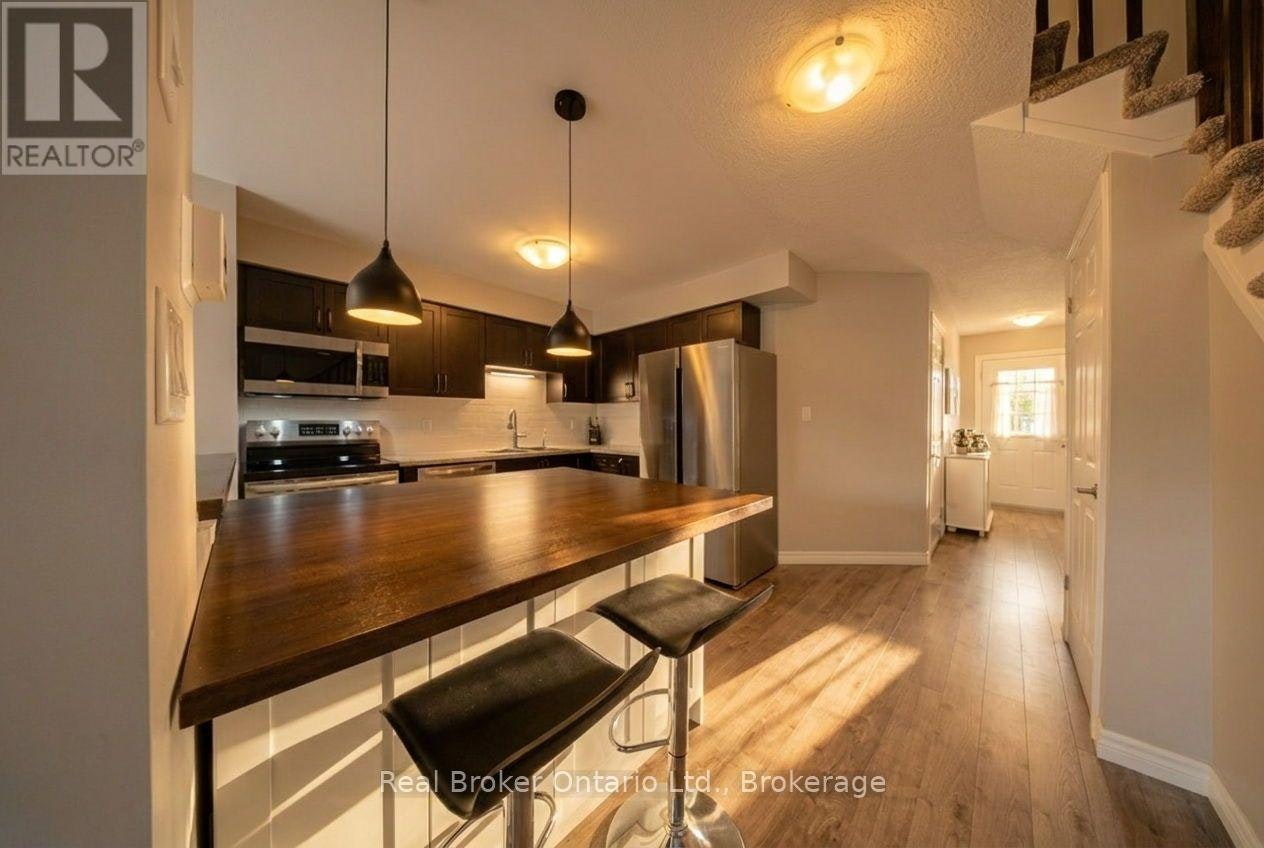 21-30 Imperial Road S, Guelph, ON, N1K 1Y1