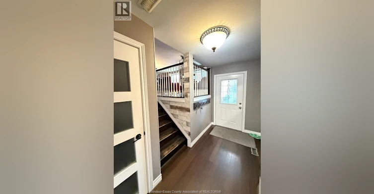 MAIN-1862 Spring Garden, Windsor, ON, N9E 3P6 - 3