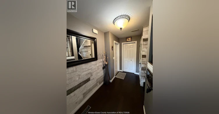 MAIN-1862 Spring Garden, Windsor, ON, N9E 3P6 - 2