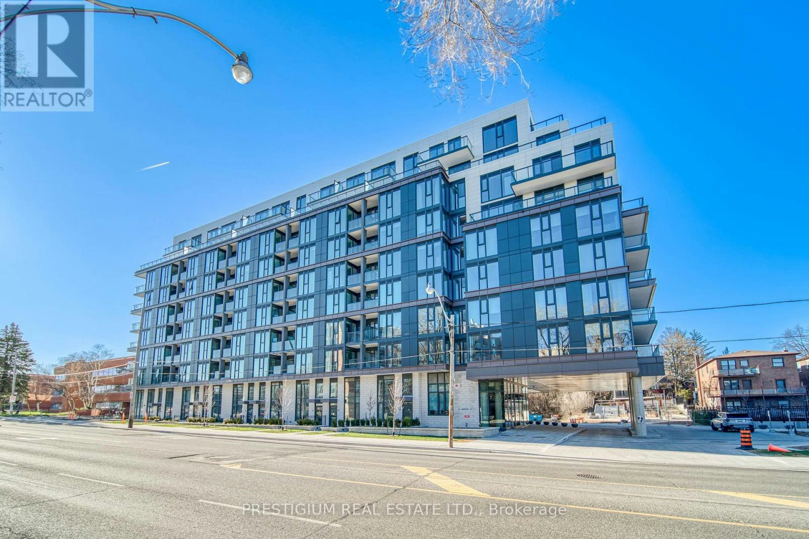 213-250 Lawrence Avenue W, Toronto, ON, M5M 1B2