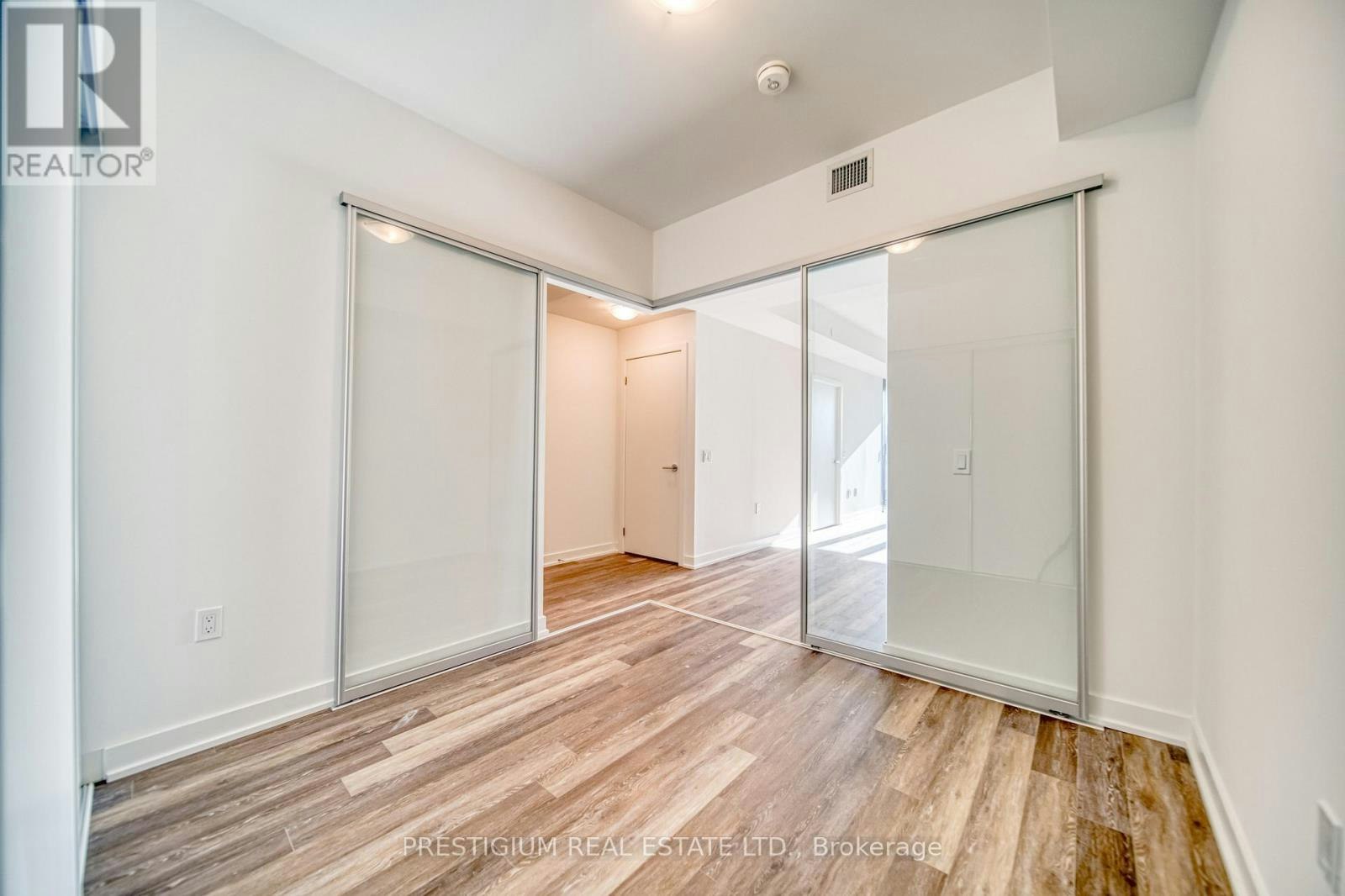 213-250 Lawrence Avenue W, Toronto, ON, M5M 1B2 - 20