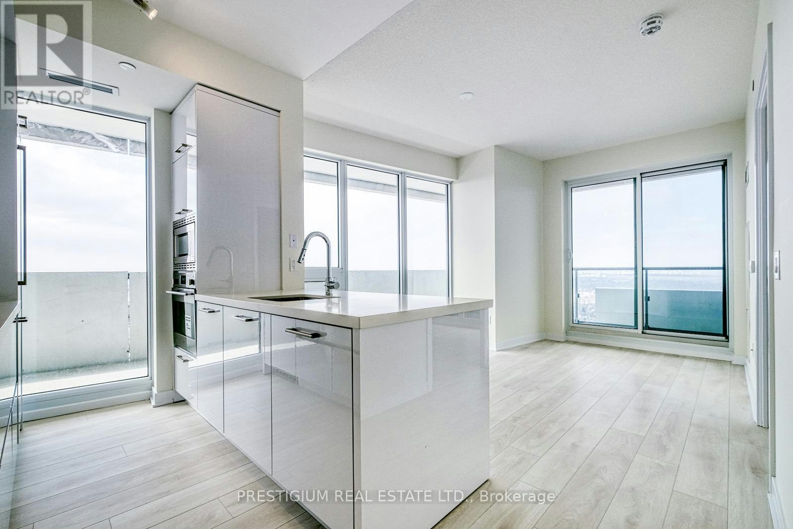 4809-2221 Yonge Street, Toronto, ON, M4S 2B4 - 3