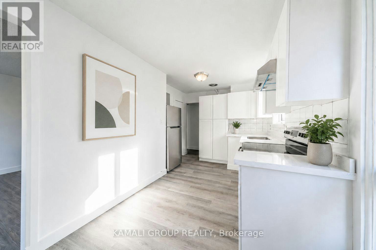 MAIN-629 Gibb Street, Oshawa, ON, L1J 1Z6 - 7