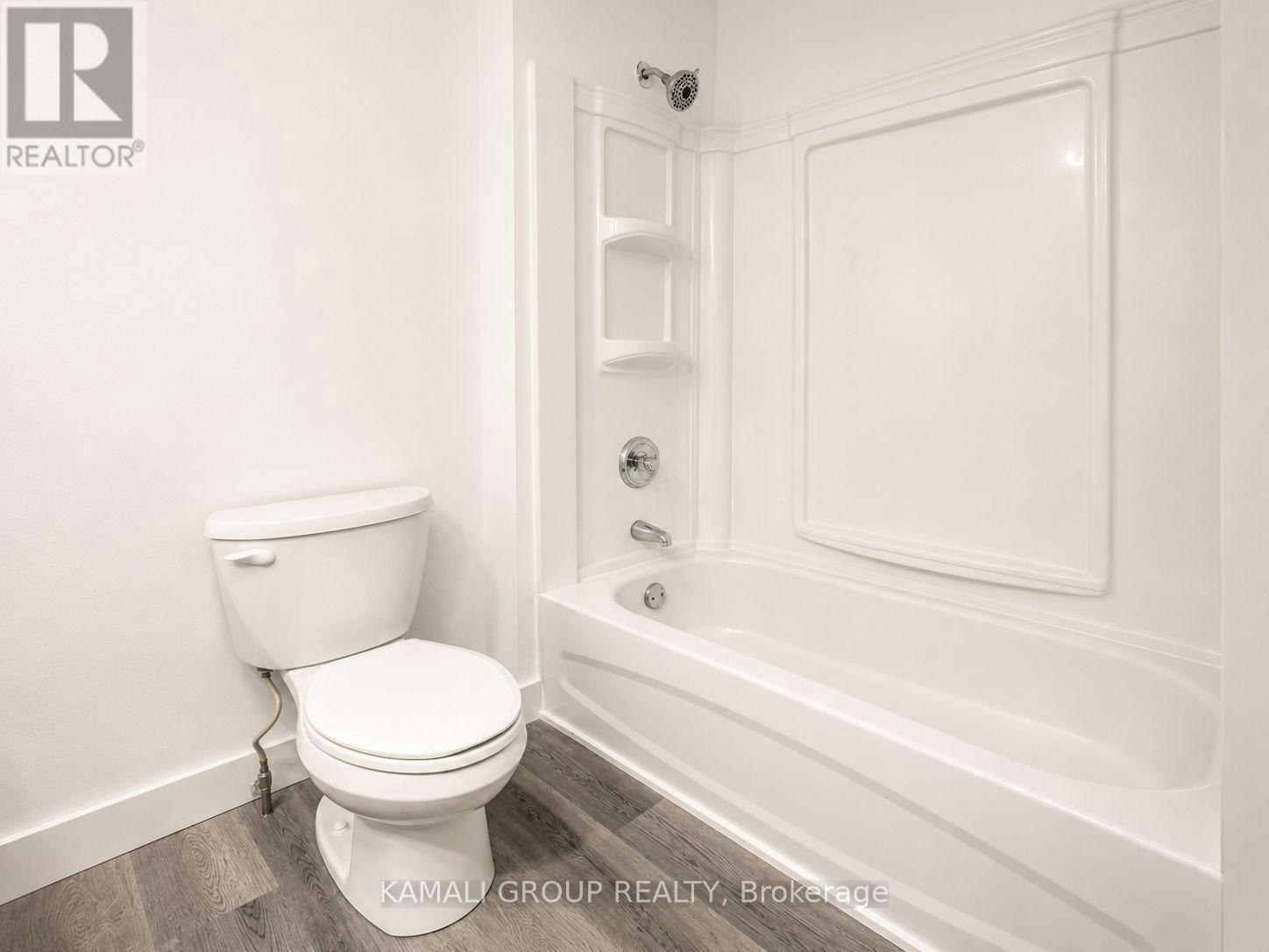 MAIN-629 Gibb Street, Oshawa, ON, L1J 1Z6 - 17