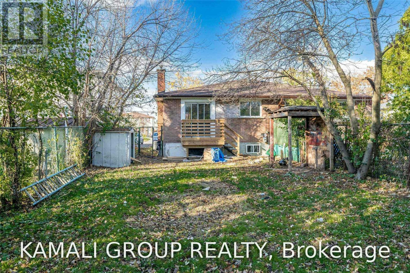 MAIN-629 Gibb Street, Oshawa, ON, L1J 1Z6 - 19