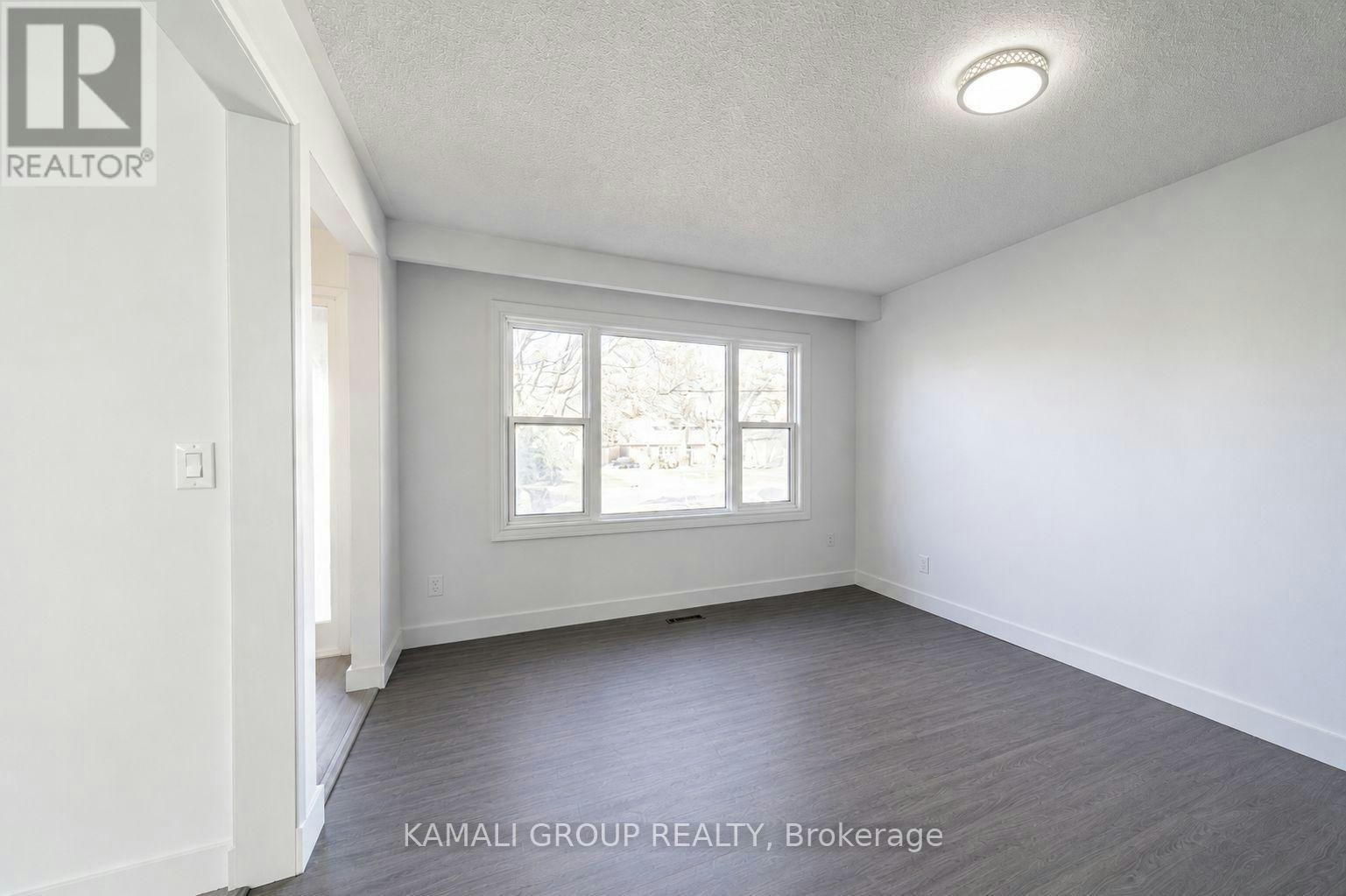 MAIN-629 Gibb Street, Oshawa, ON, L1J 1Z6 - 4